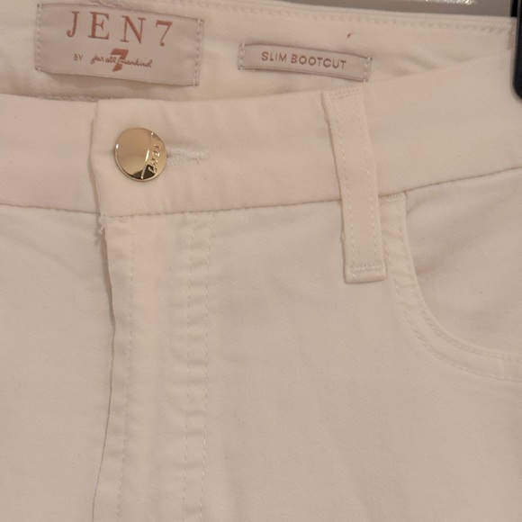 NWT Jen7 for 7 For All Mankind White Denim Slim Bootcut Jeans Size 10 - Picture 9 of 9
